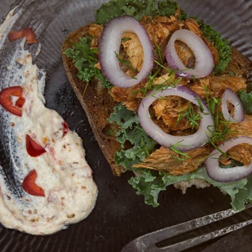 Mackerel, chili mayo and crisp bread