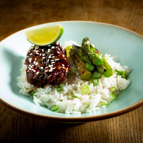 Soy-glazed mackerel with grilled asparagus & sesame